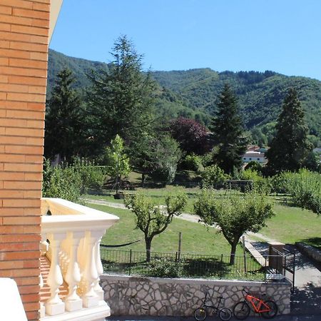 La Villa Guest House Capitignano Zewnętrze zdjęcie