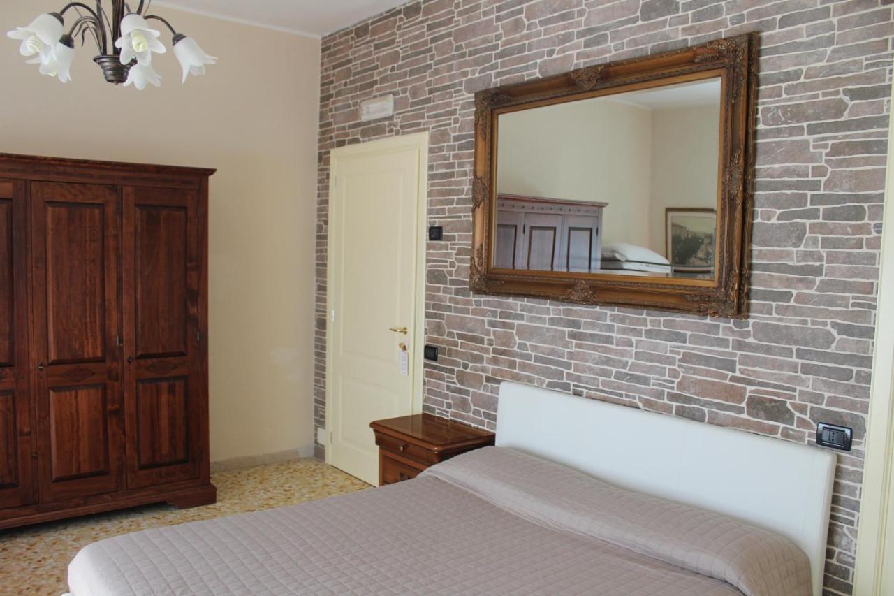 La Villa Guest House Capitignano Zewnętrze zdjęcie